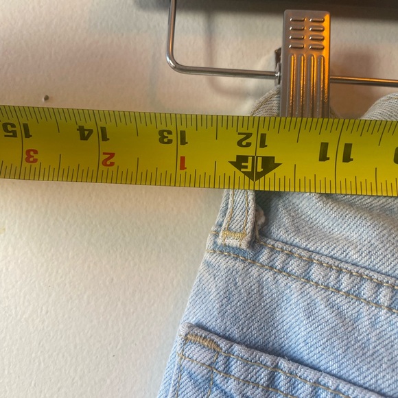 levi’s wedgie size 23 light wash jeans - Picture 4 of 6